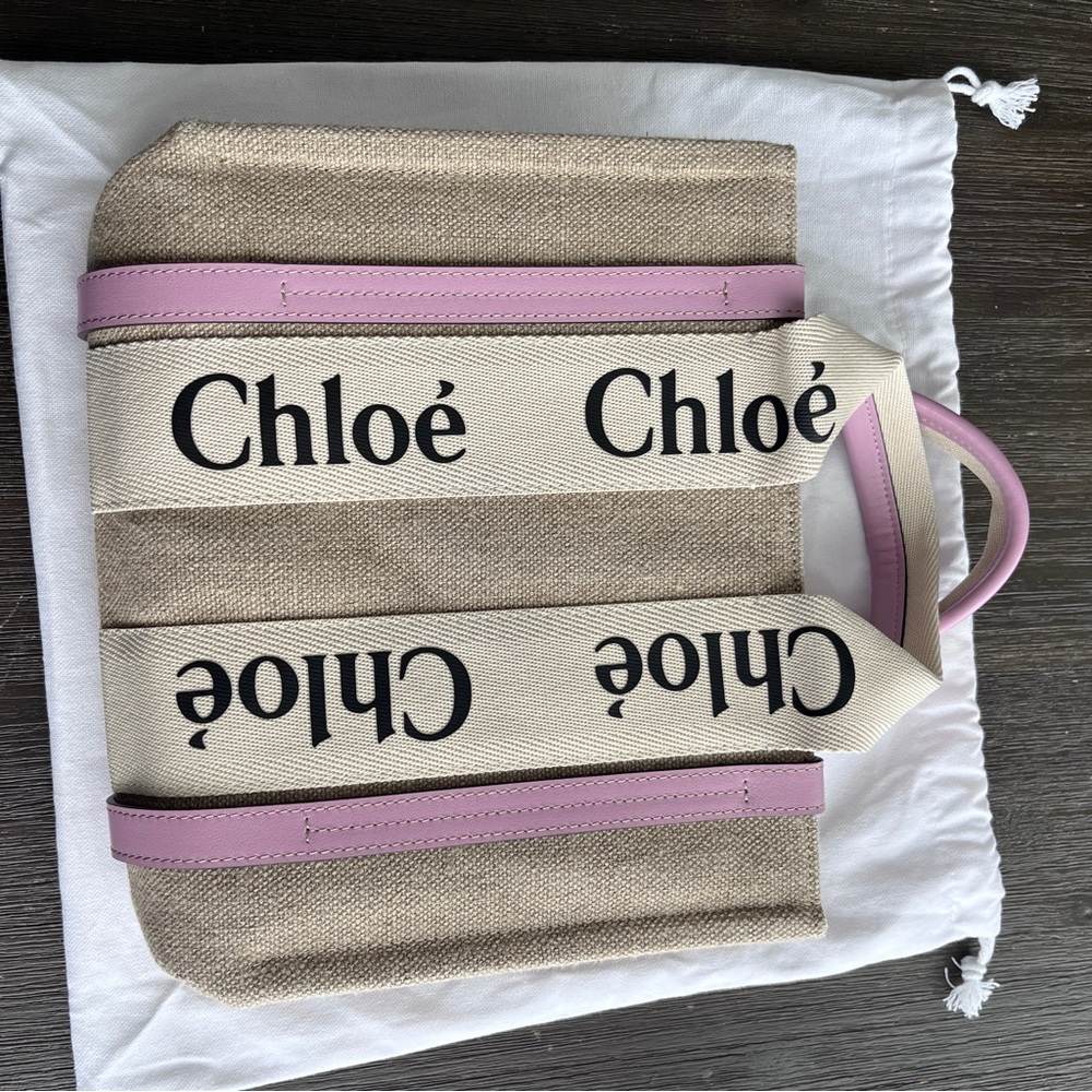 Chloe mini woody tote bag in EXCELLENT used condition. LIKE NEW! - Picture 2 of 10